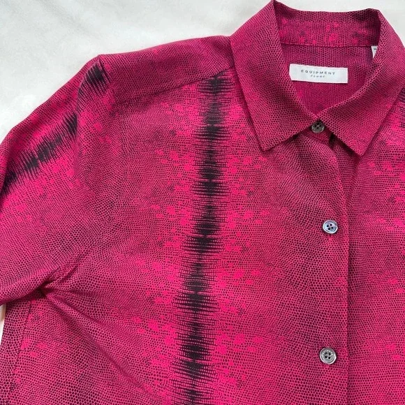 EQUIPMENT Femme Pink Black Snake Print Silk Button Up Shirt Size XS Long Sleeves - Picture 5 of 16